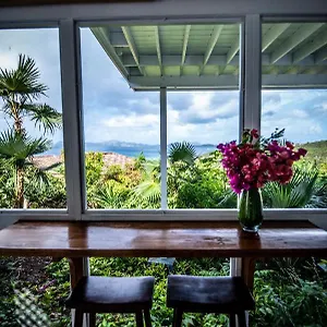 Apartment Papaya At Sunset Serenade, Cruz Bay